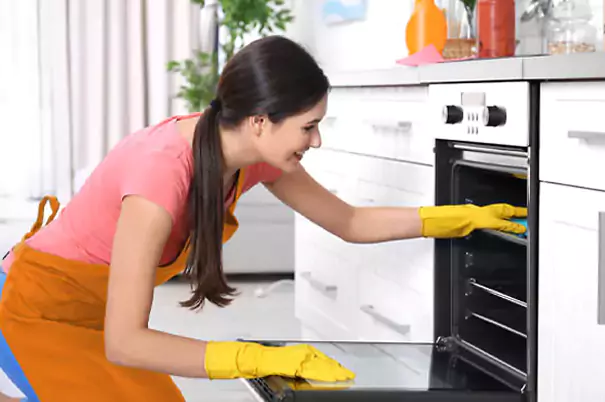 Careful And Detailed Oven And BBQ Cleaning
